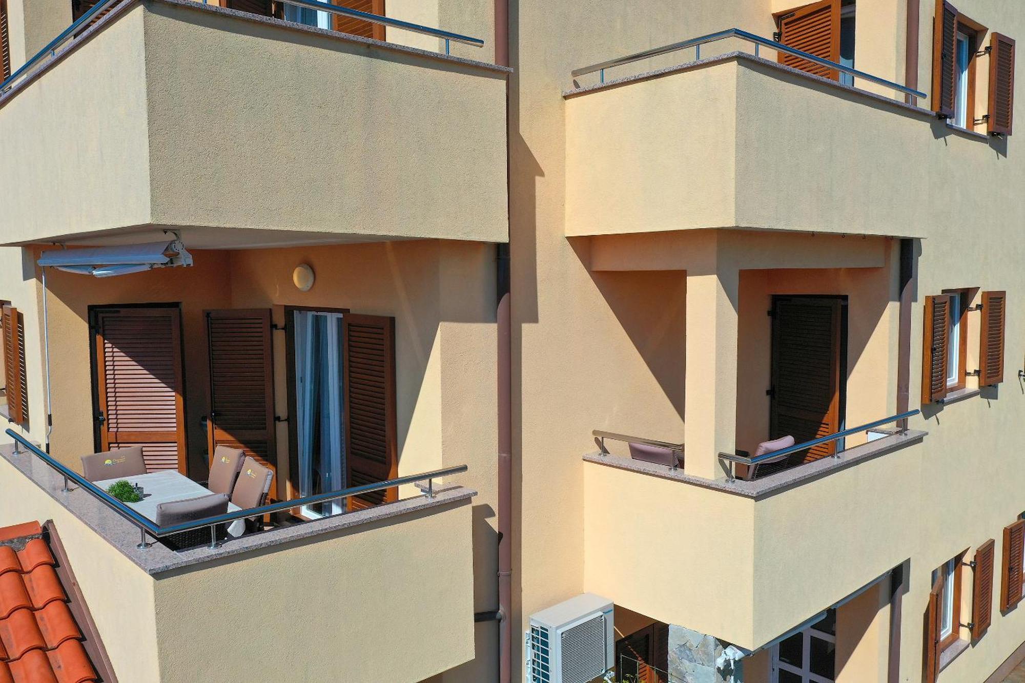 Apartments Omanovic Čižići Exterior foto